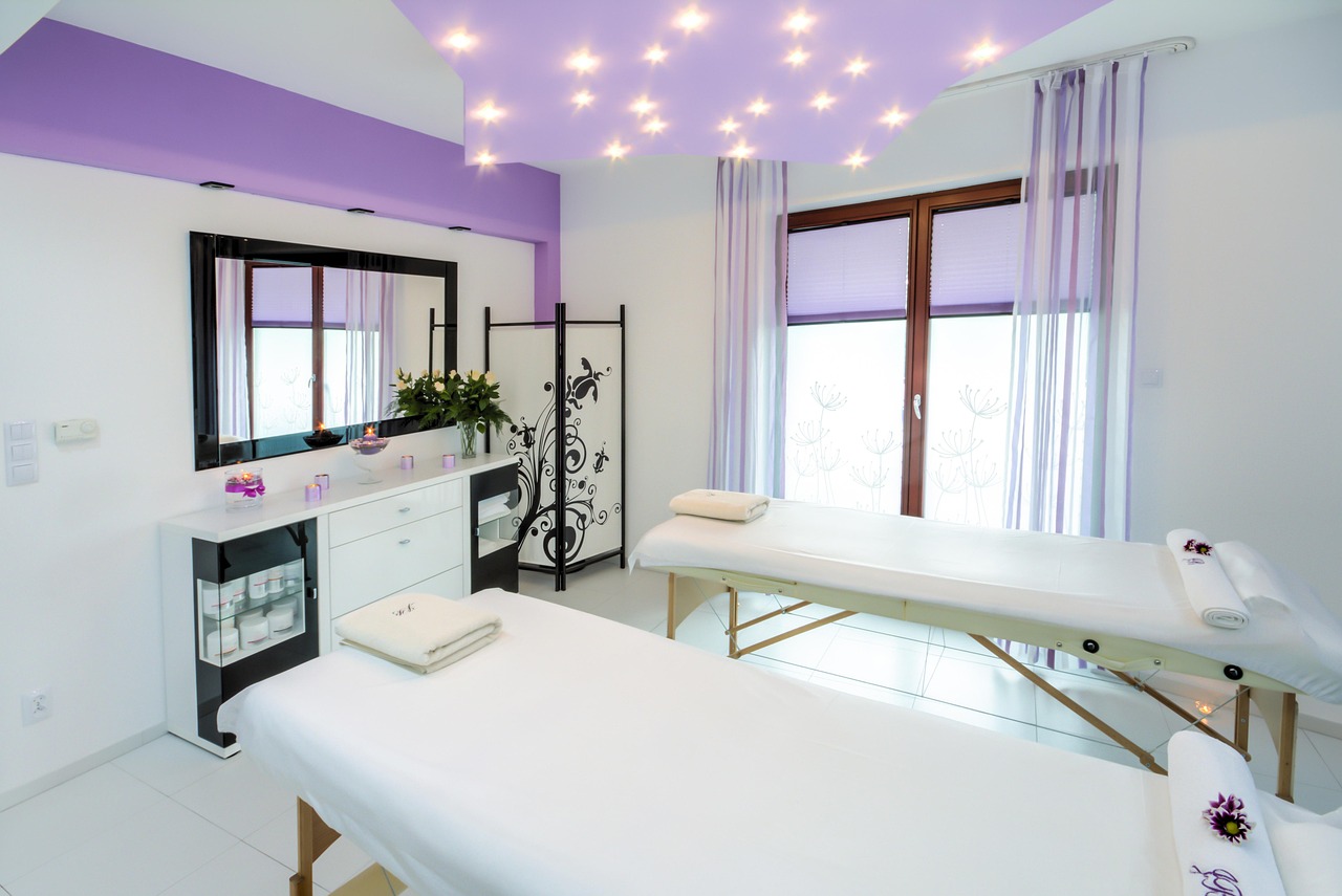 Clean treatment room mood image used for CR Clinic demo context
